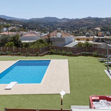 Villa Neonis Spílion 외부 사진