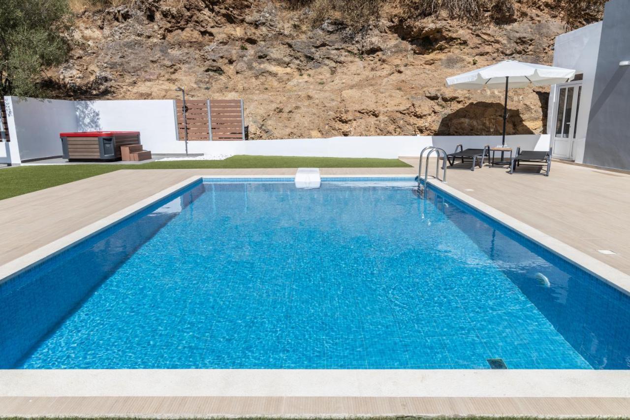 Villa Neonis Spílion 외부 사진