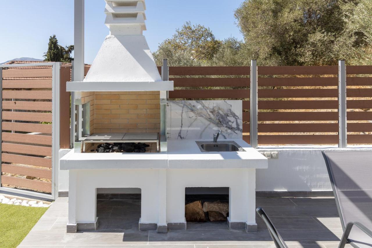 Villa Neonis Spílion 외부 사진
