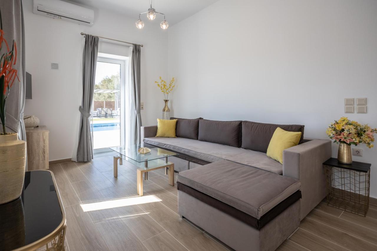 Villa Neonis Spílion 외부 사진